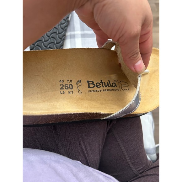 Betula by Birkenstock Silver Embellished Thong Sandals Women Size 40 7 - Picture 3 of 4